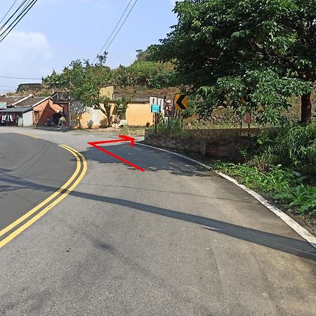 Emoonten Homestay Sanzhi Bagian luar foto