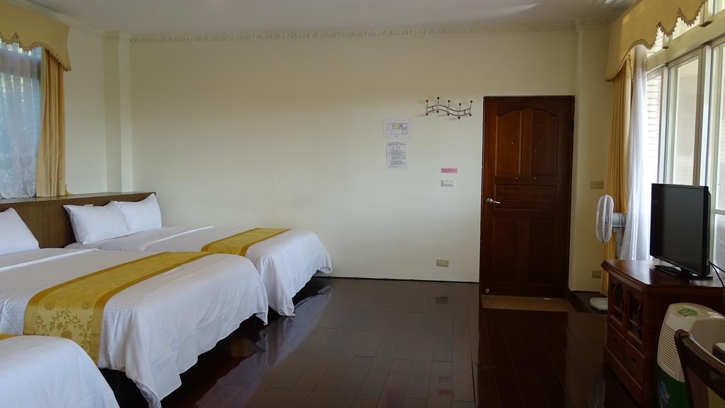 Emoonten Homestay Sanzhi Bagian luar foto