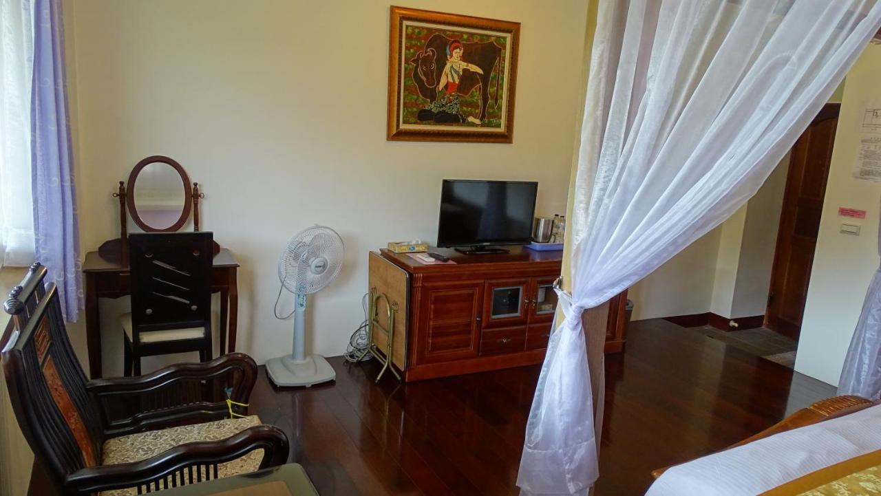 Emoonten Homestay Sanzhi Bagian luar foto