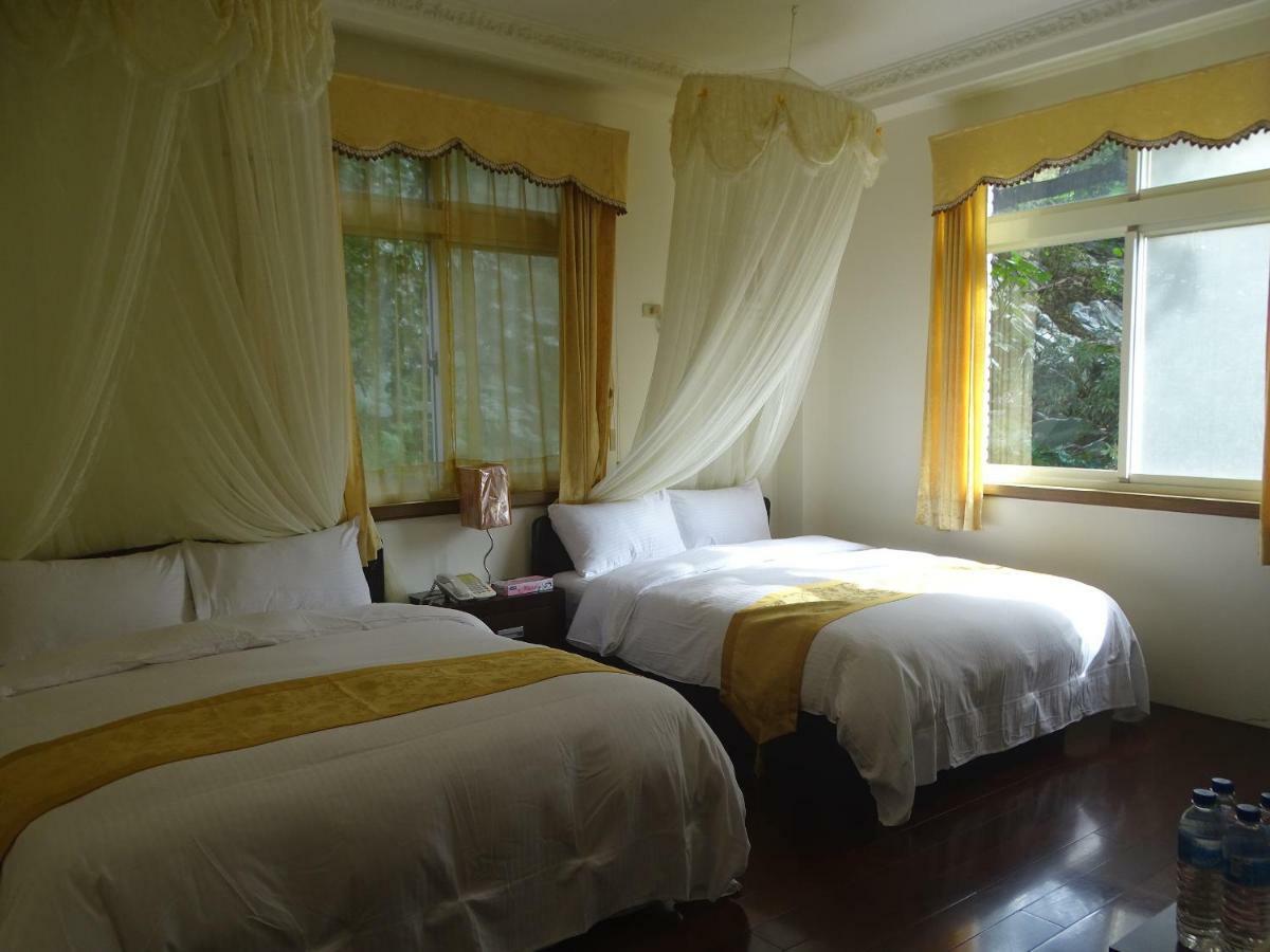 Emoonten Homestay Sanzhi Bagian luar foto